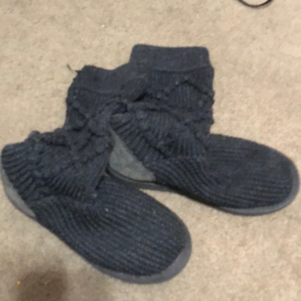 Knitted UGGs